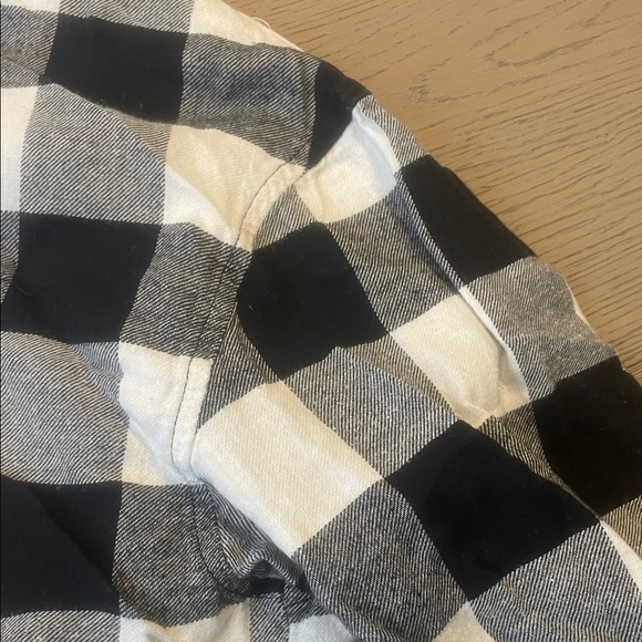 H&M Monochrome Plaid Shirt - Picture 5 of 6